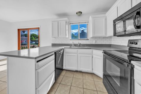 Tiny photo for 1052 N 1000 E, Layton, UT 84040 (MLS # 2154446)