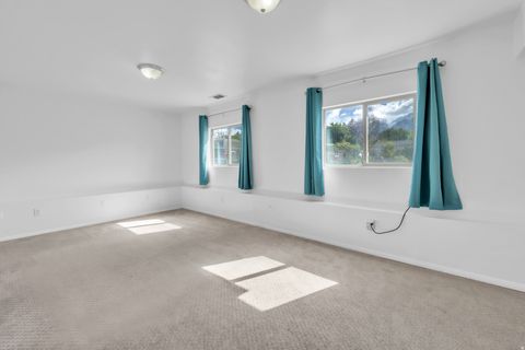 Tiny photo for 1052 N 1000 E, Layton, UT 84040 (MLS # 2154446)