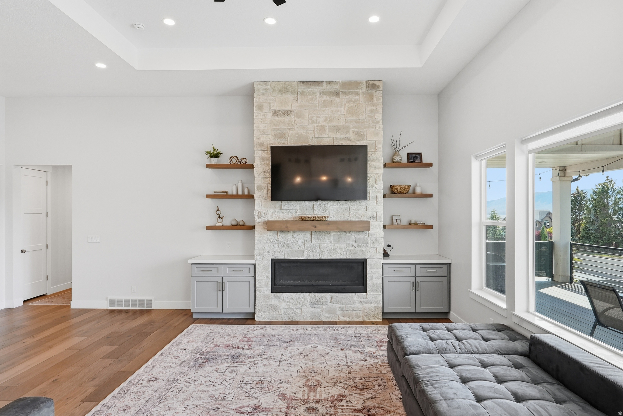 MITCHELL - Residential