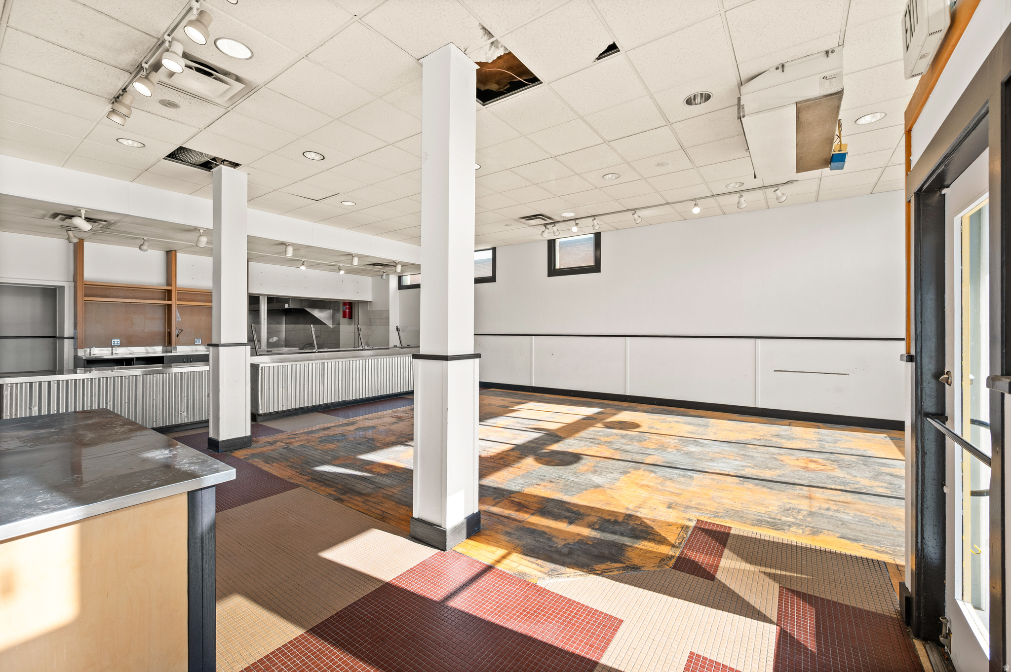 PLAT B - Commercial Lease