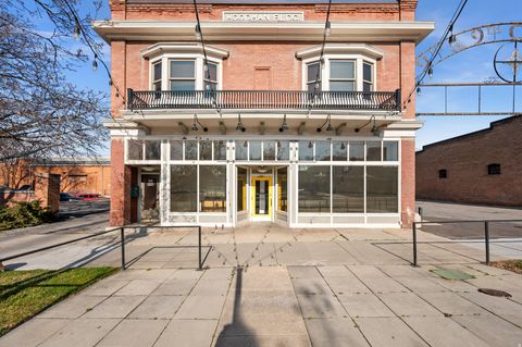 Photo of 859 E 900 S, Salt Lake City, UT 84105 (MLS # 2132210)