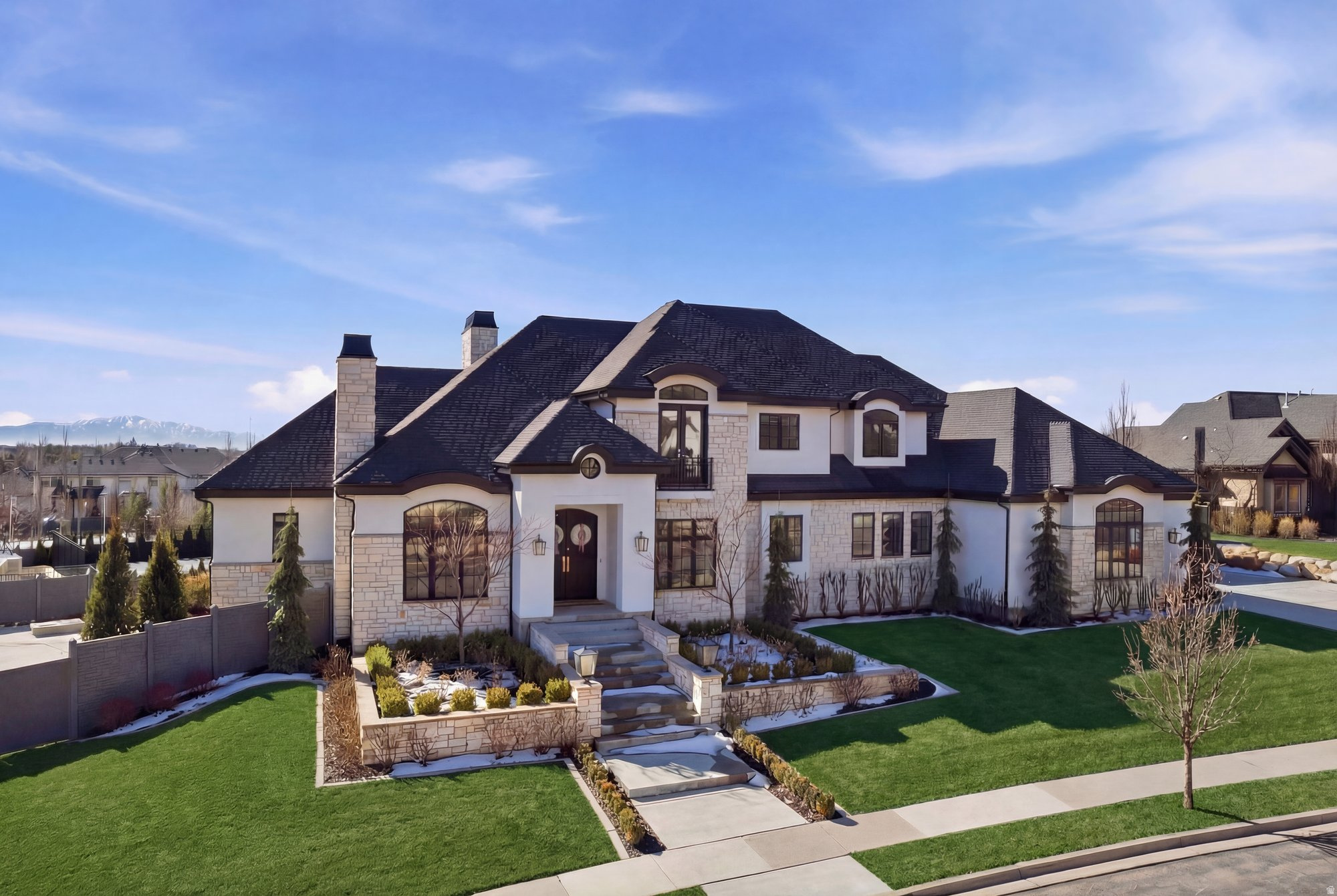 COUNTRY FRENCH ESTATES - Residential