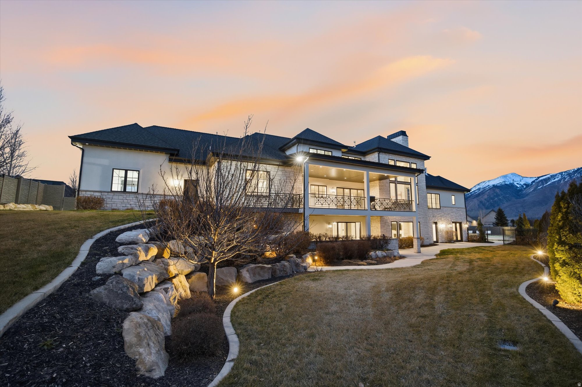 COUNTRY FRENCH ESTATES - Residential