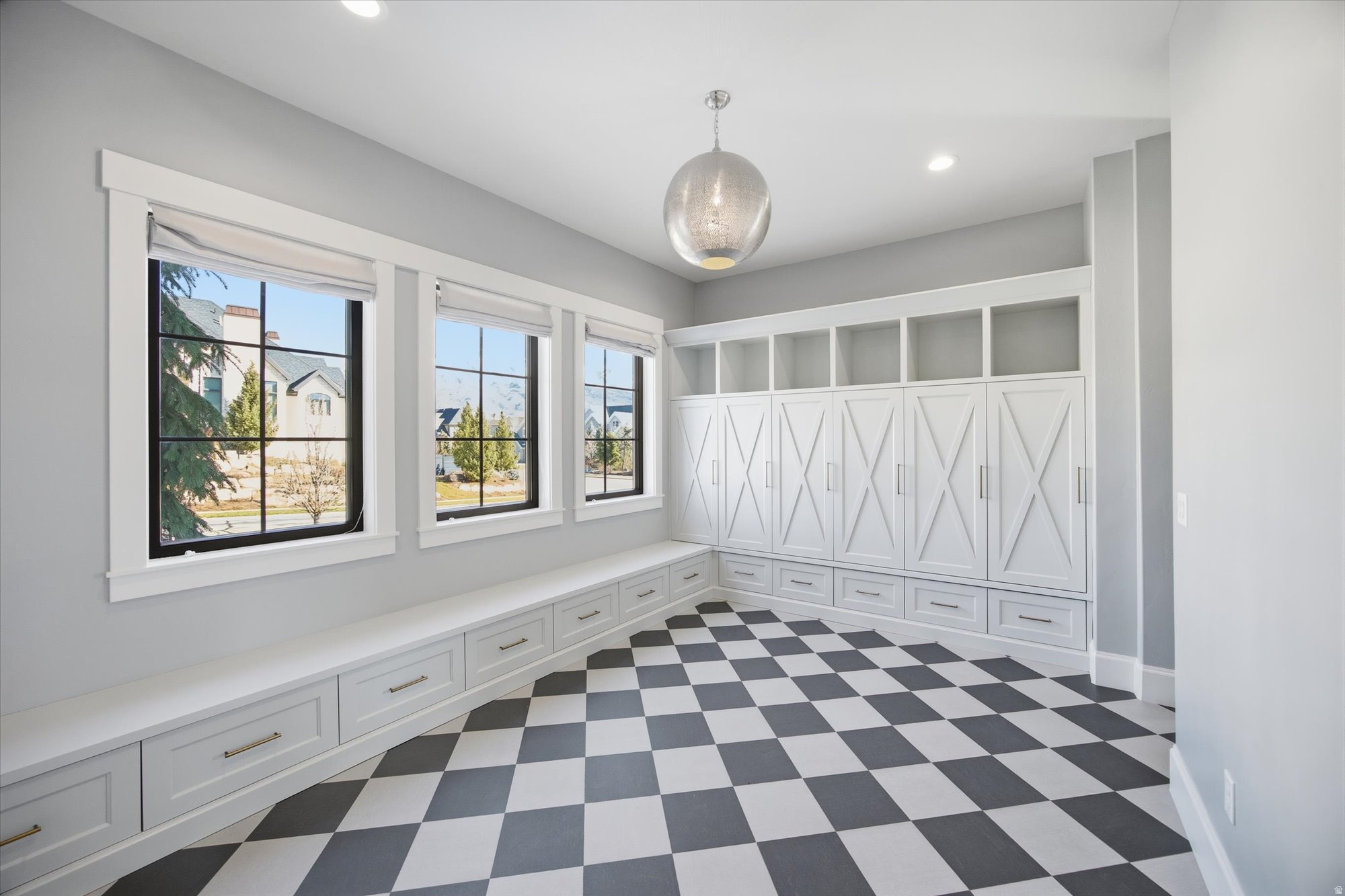 COUNTRY FRENCH ESTATES - Residential