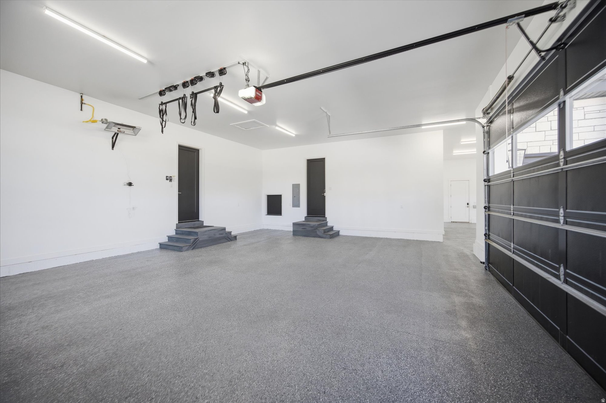 COUNTRY FRENCH ESTATES - Residential