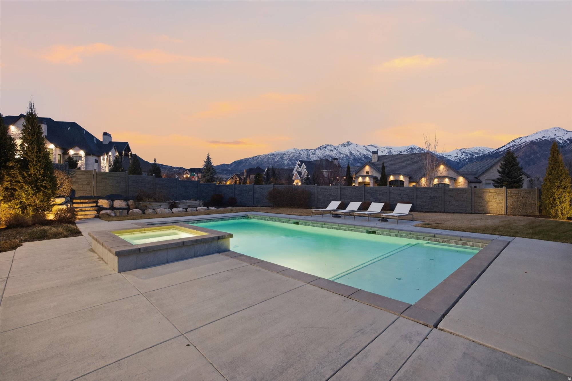 COUNTRY FRENCH ESTATES - Residential