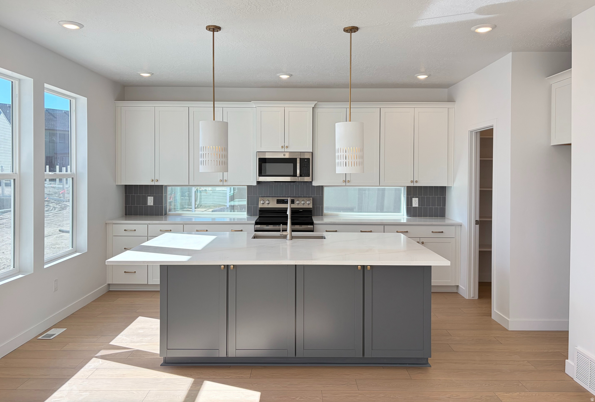 FIREFLY - Residential