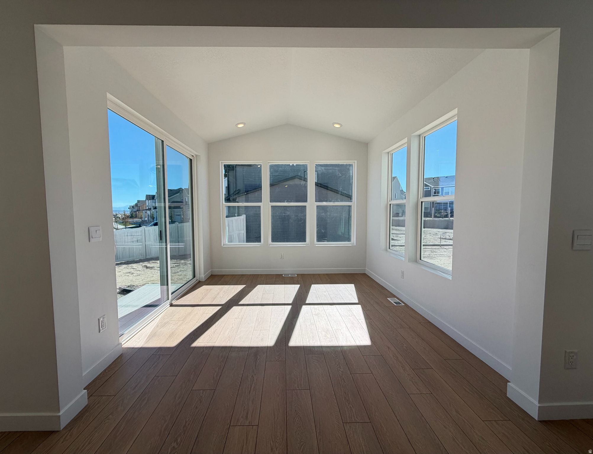 FIREFLY - Residential