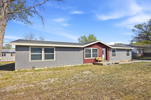 Tiny photo for 348 W 200 N, Santaquin, UT 84655 (MLS # 2147115)