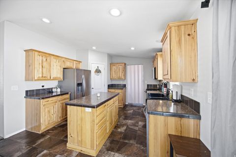 Tiny photo for 348 W 200 N, Santaquin, UT 84655 (MLS # 2147115)