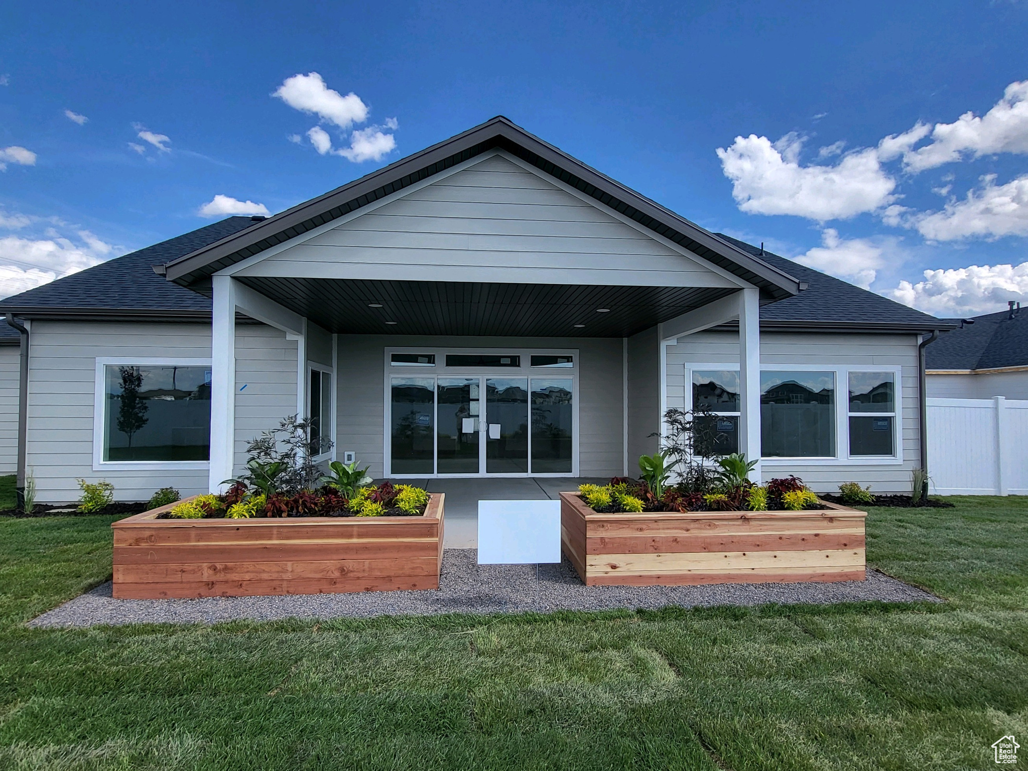 HARVEST FIELDS - Residential