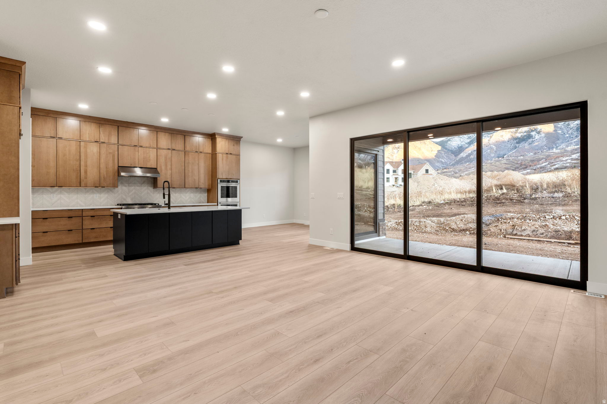 TOLL BROTHERS AT ELK RIDGE - Residential