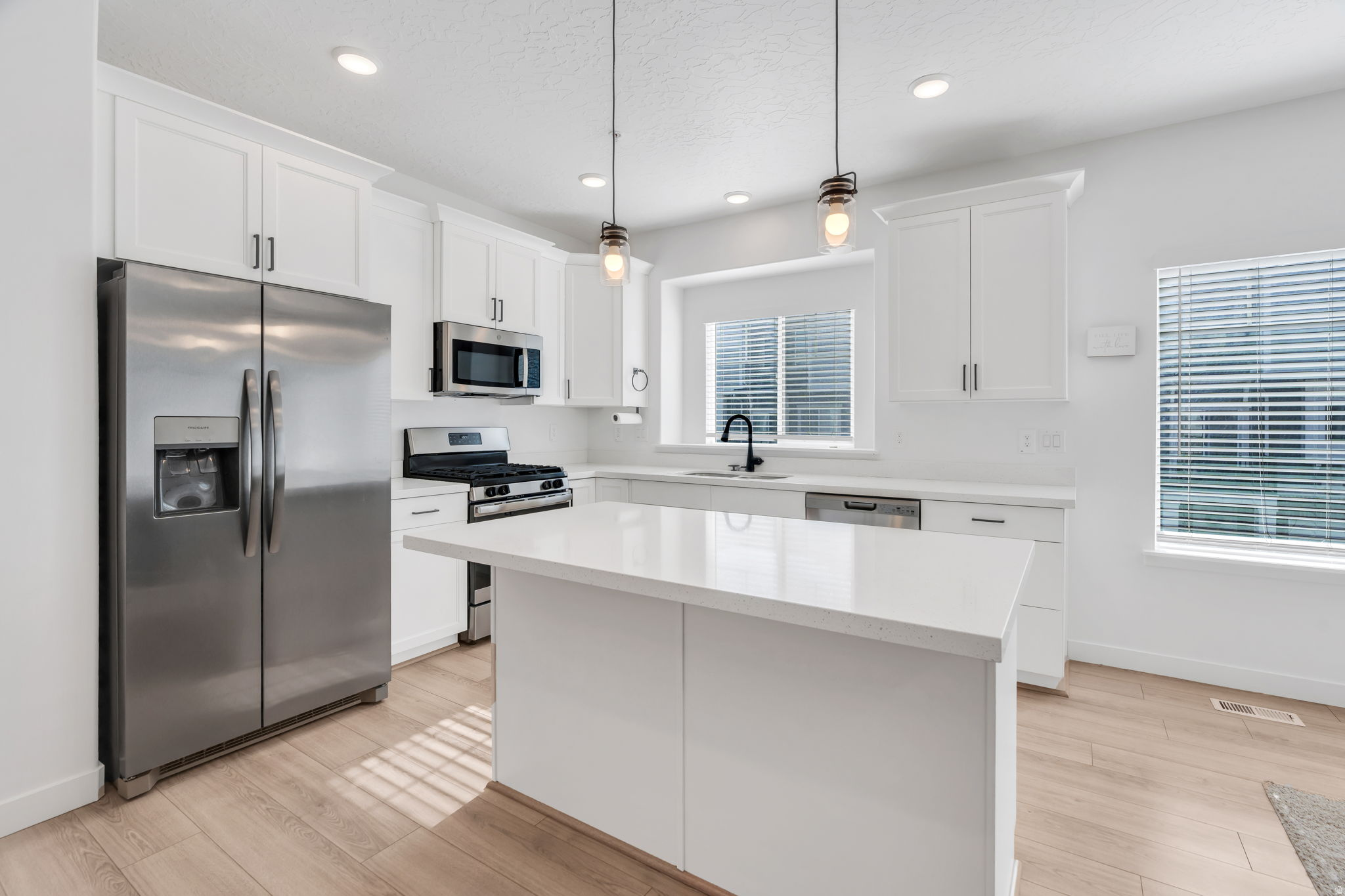 PARKSIDE - Residential