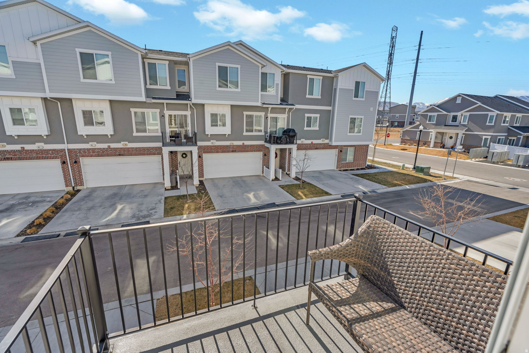 PARKSIDE - Residential