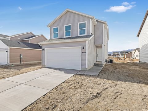 Photo of 3529 N SPARROW LN #215, Eagle Mountain, UT 84005 (MLS # 2139944)