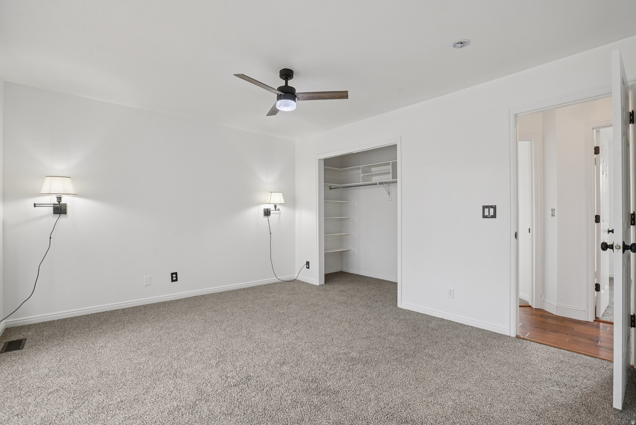 EDGEWATER - Residential