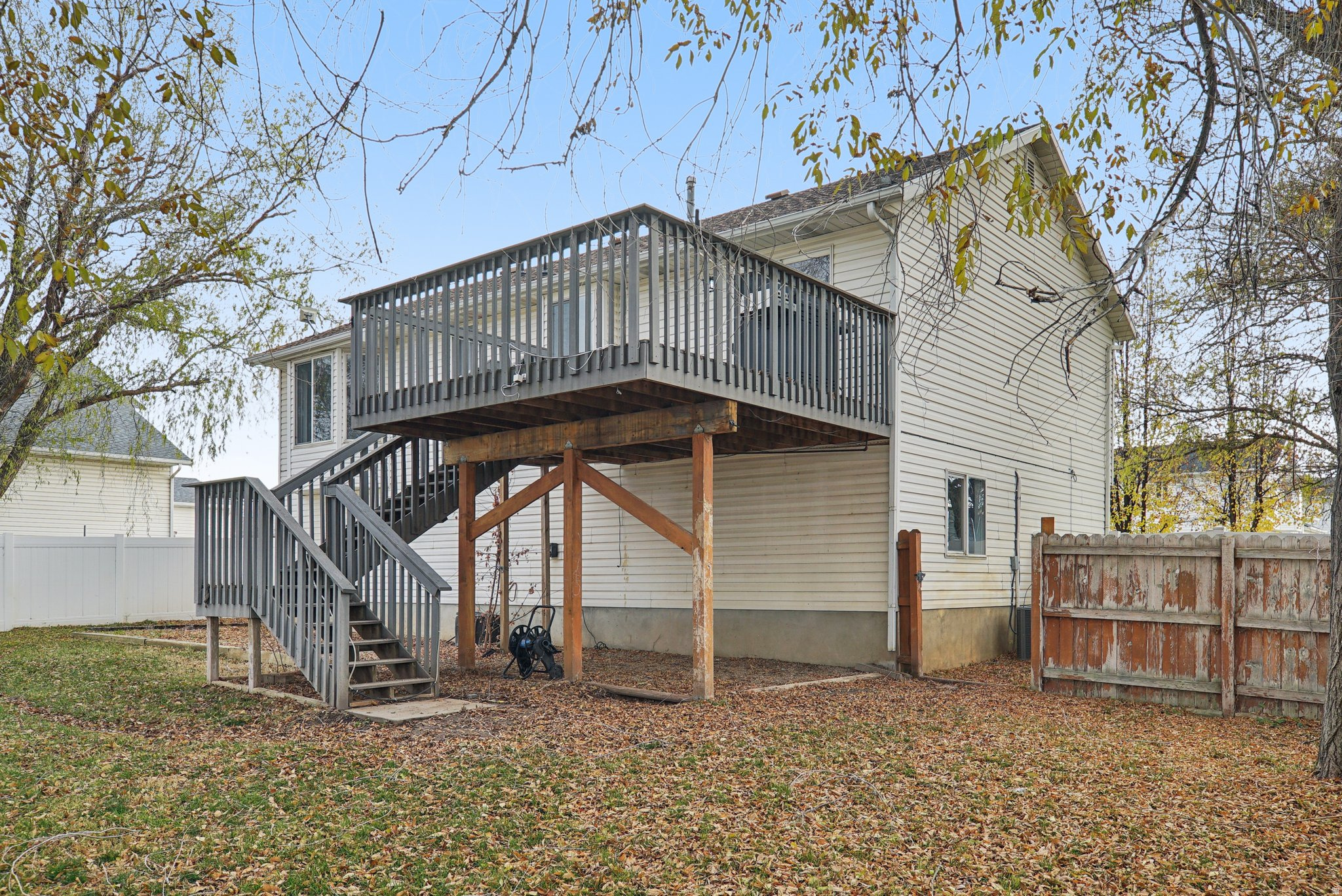 EDGEWATER - Residential