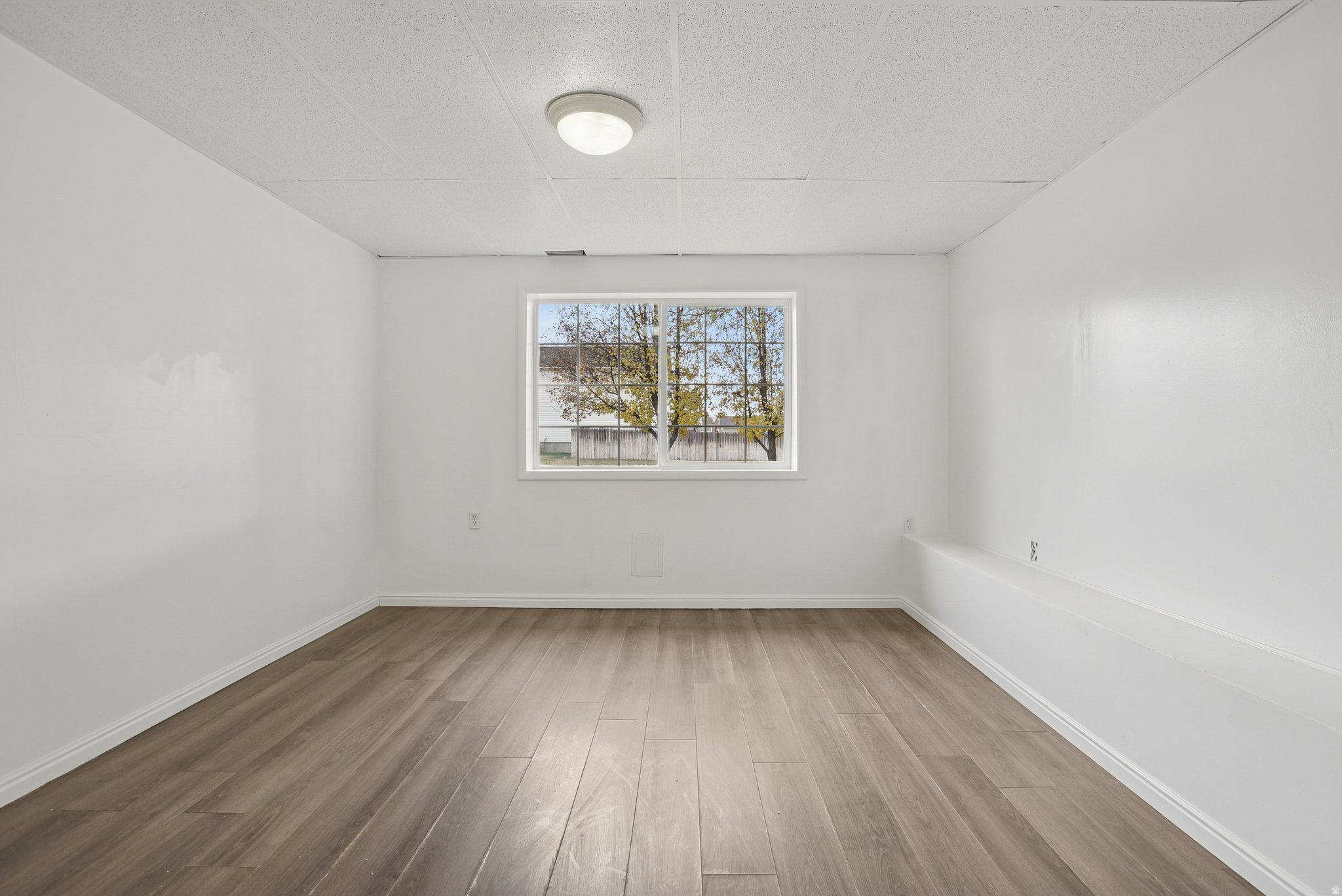 EDGEWATER - Residential