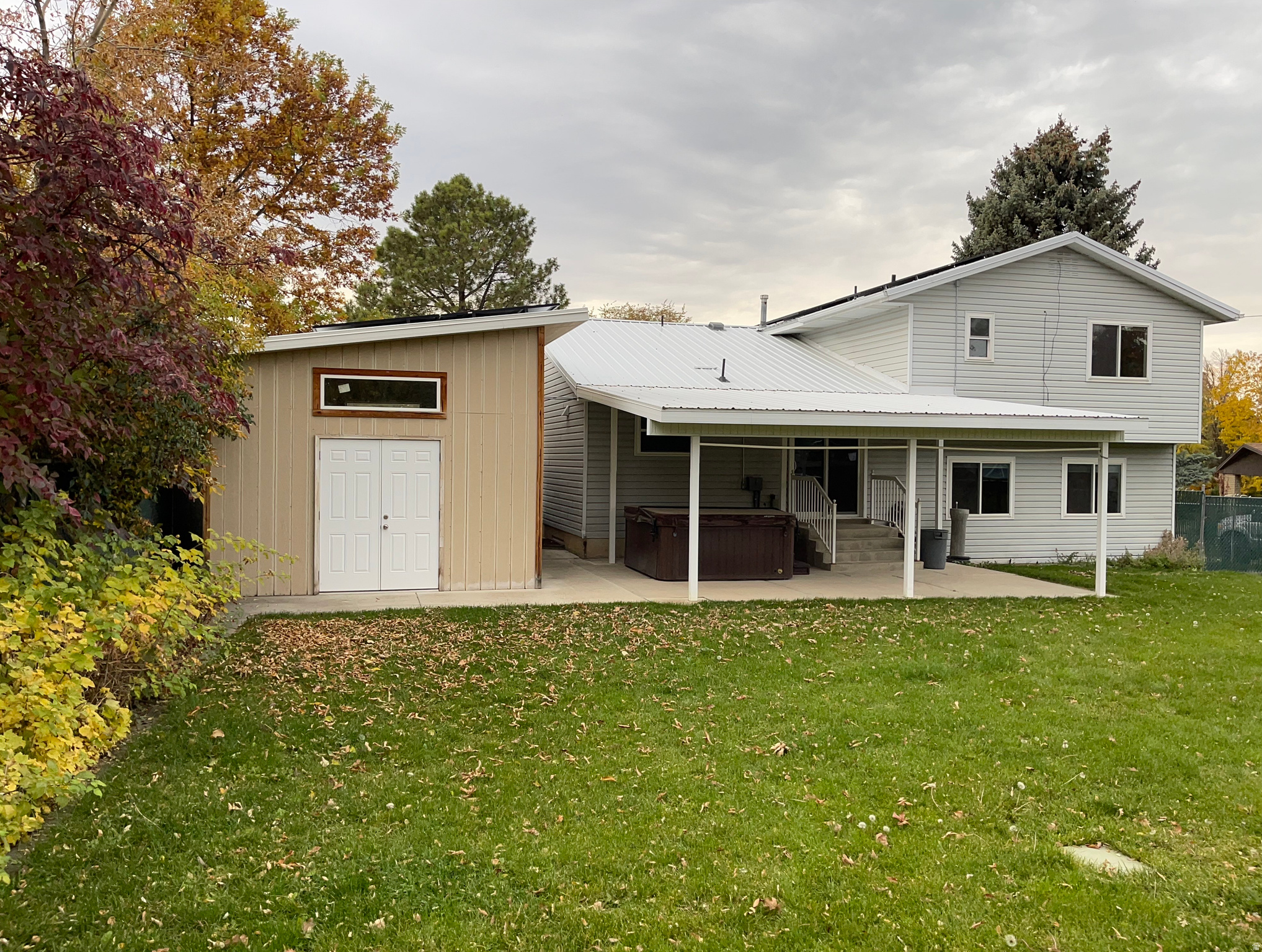 NEAR SALEM POND - Residential