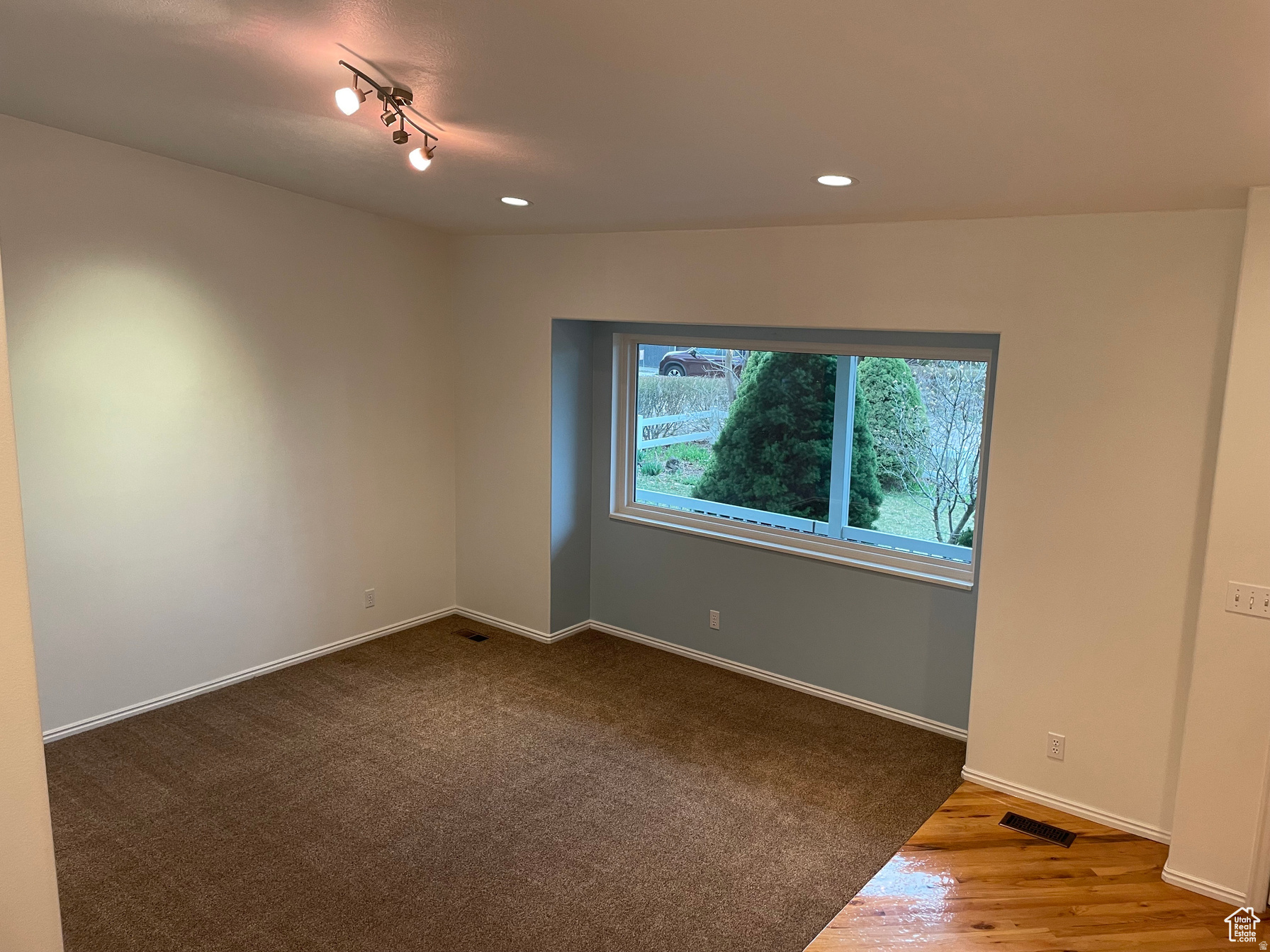 NEAR SALEM POND - Residential