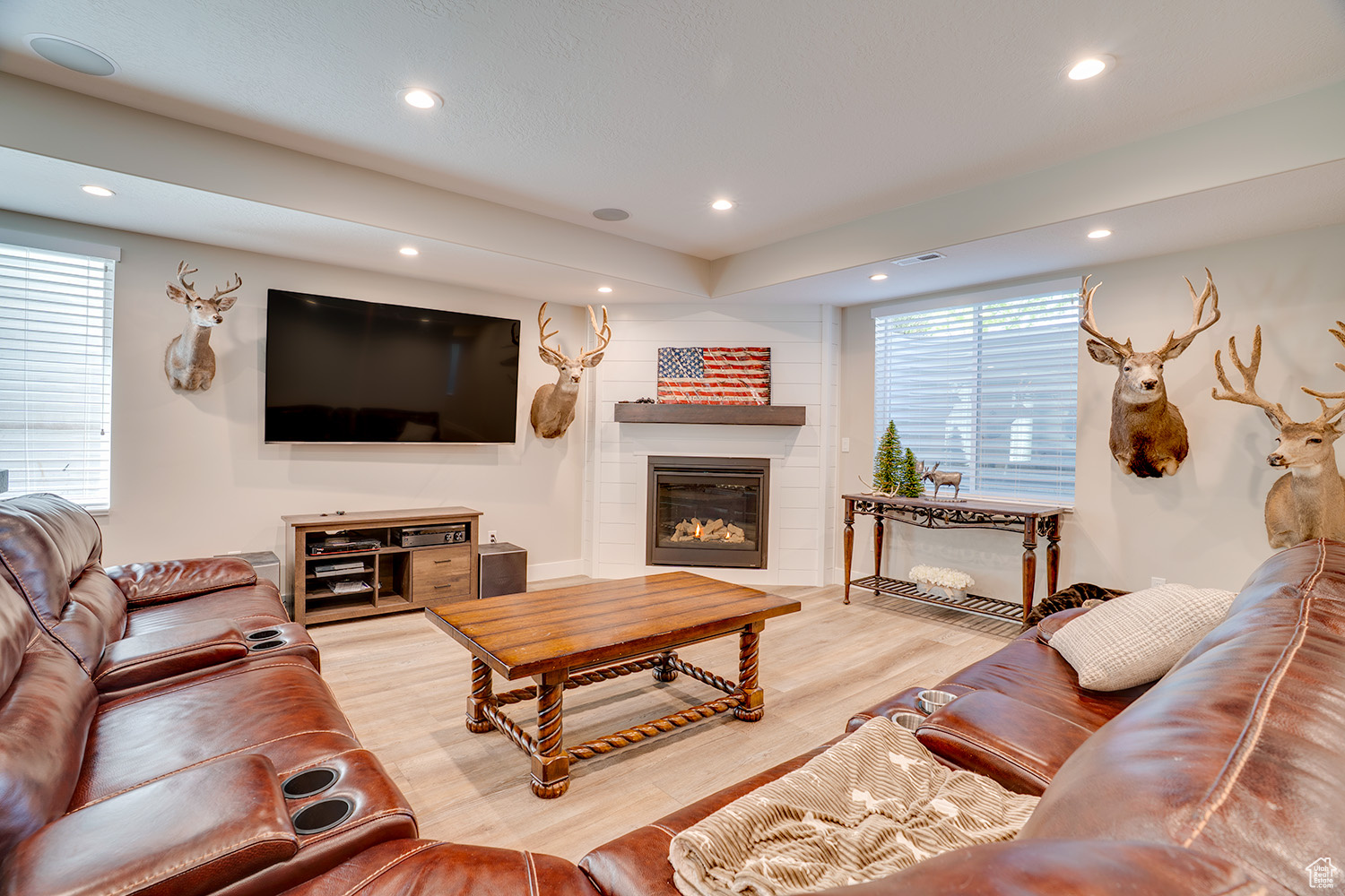 CROSSINGS AT LAKE CR - Residential