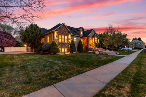 Tiny photo for 1415 JOHNSON WAY, Kaysville, UT 84037 (MLS # 2147610)
