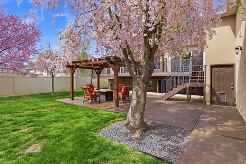 Tiny photo for 1415 JOHNSON WAY, Kaysville, UT 84037 (MLS # 2147610)