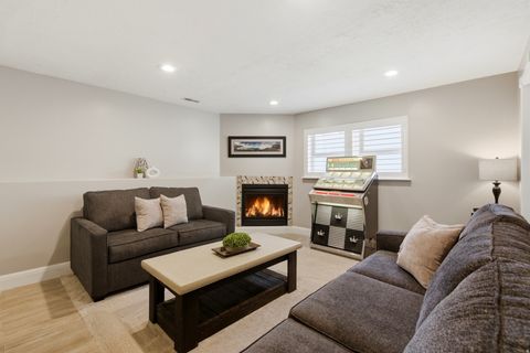 Tiny photo for 1415 JOHNSON WAY, Kaysville, UT 84037 (MLS # 2147610)