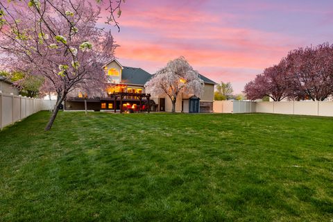 Tiny photo for 1415 JOHNSON WAY, Kaysville, UT 84037 (MLS # 2147610)