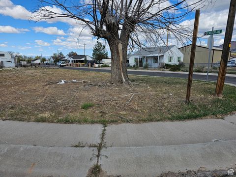 Vacant Land For Sale - 176 Grassy Trl<br/> East Carbon, UT 84520