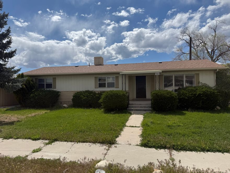 This is a great home that is affordable and has been updated fully. New cabinets in Kitchen and Bath. New laminate flooring and carpet through out the entire home. The furnace is new as well.  It is in a great neighborhood. This would be a great starter home or retirement home. Potential investment property as well. Schedule your showing today. Buyer and buyer's broker/agent to verify all information.  Square footage figures are provided as a courtesy estimate only and were obtained from ___________county___ .  Buyer is advised to obtain an independent measurement.