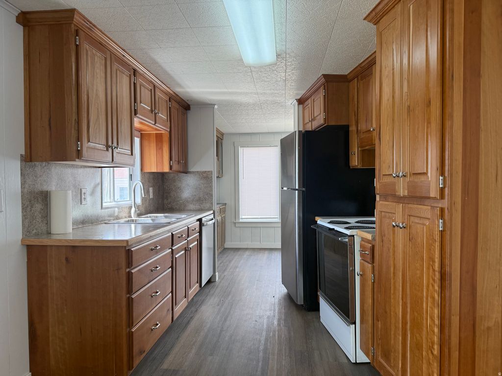 Photo of 350 S 200 E, Ephraim, UT 84627 (MLS # 2154602)