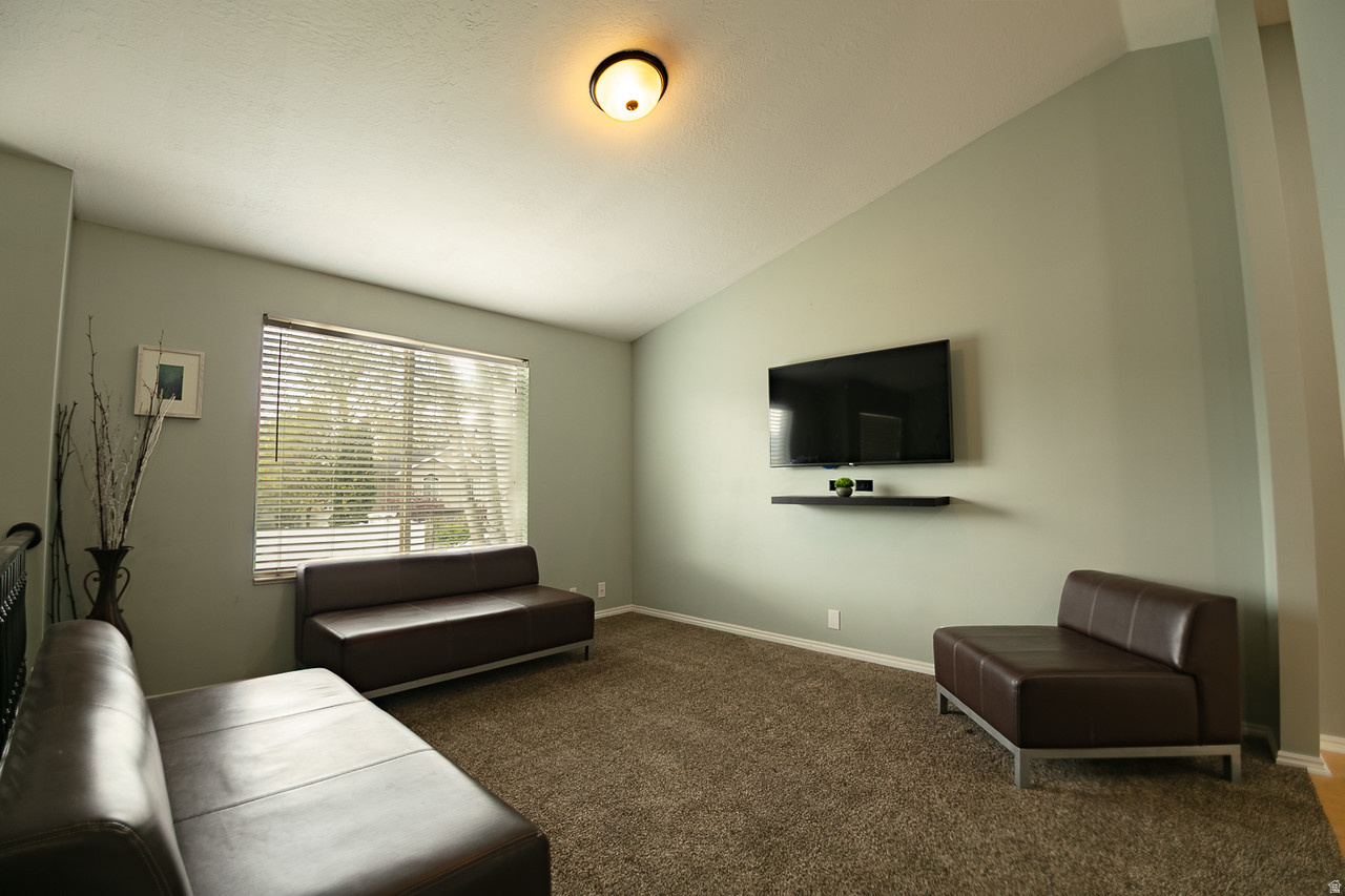 ARGYLE ACRES - Residential