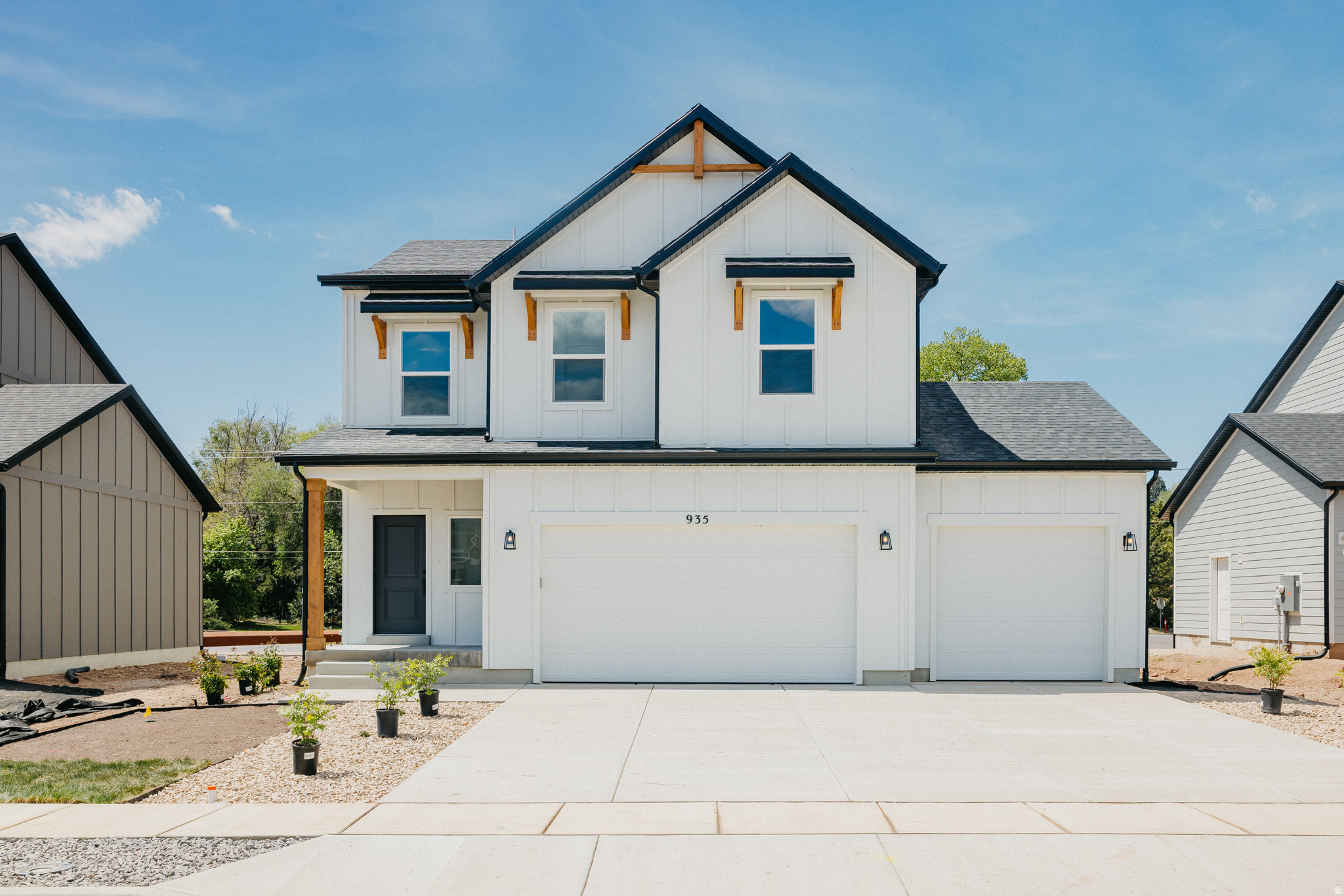 RIVERSIDE ESTATES - Residential