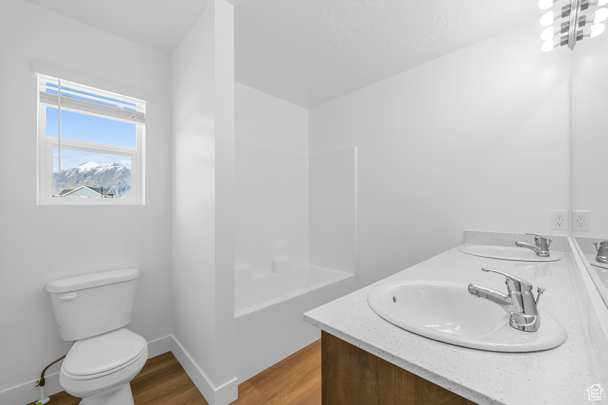 SUMMIT RIDGE @ THE HILLS - Residential