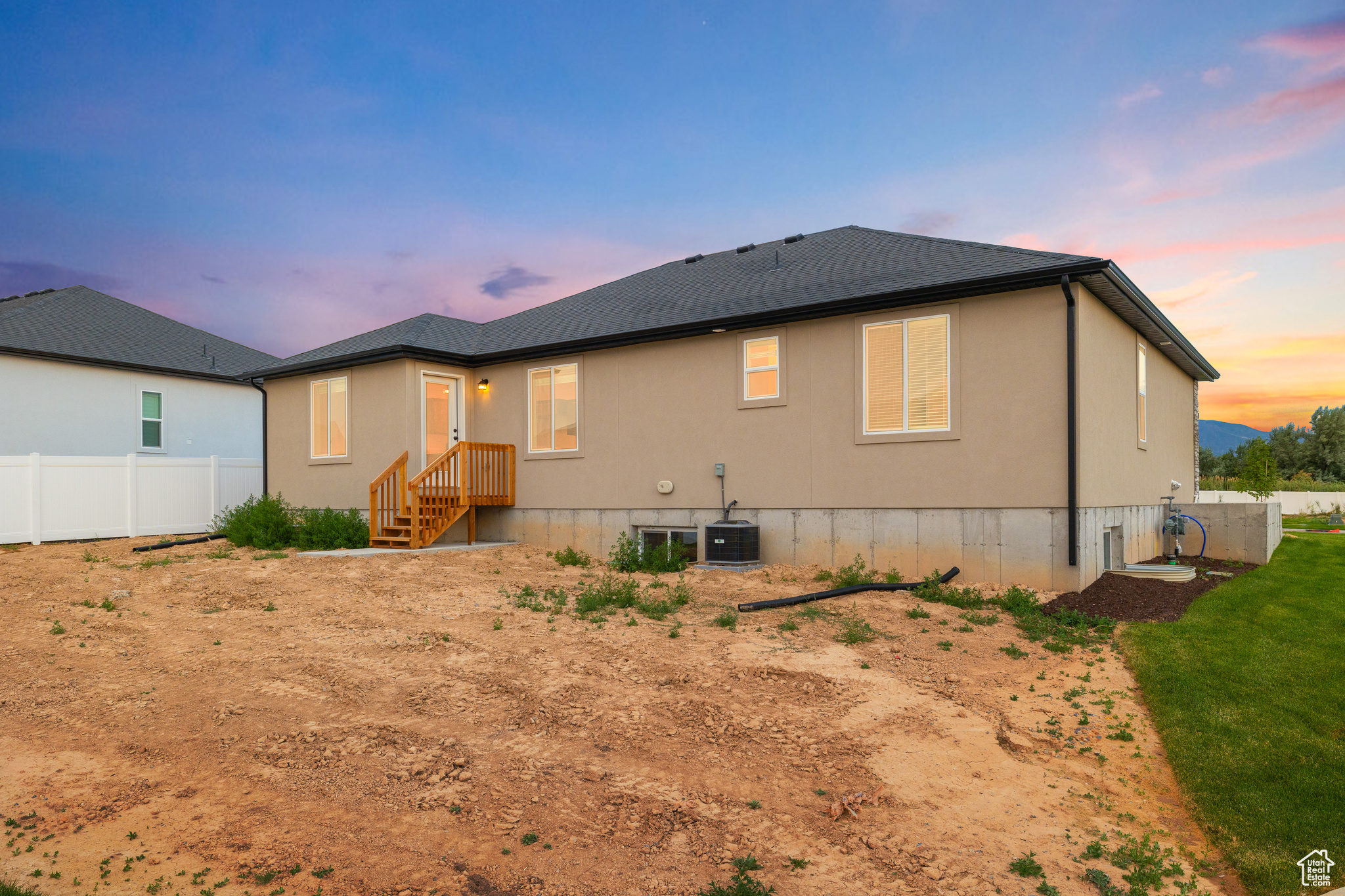 SUMMIT RIDGE @ THE HILLS - Residential