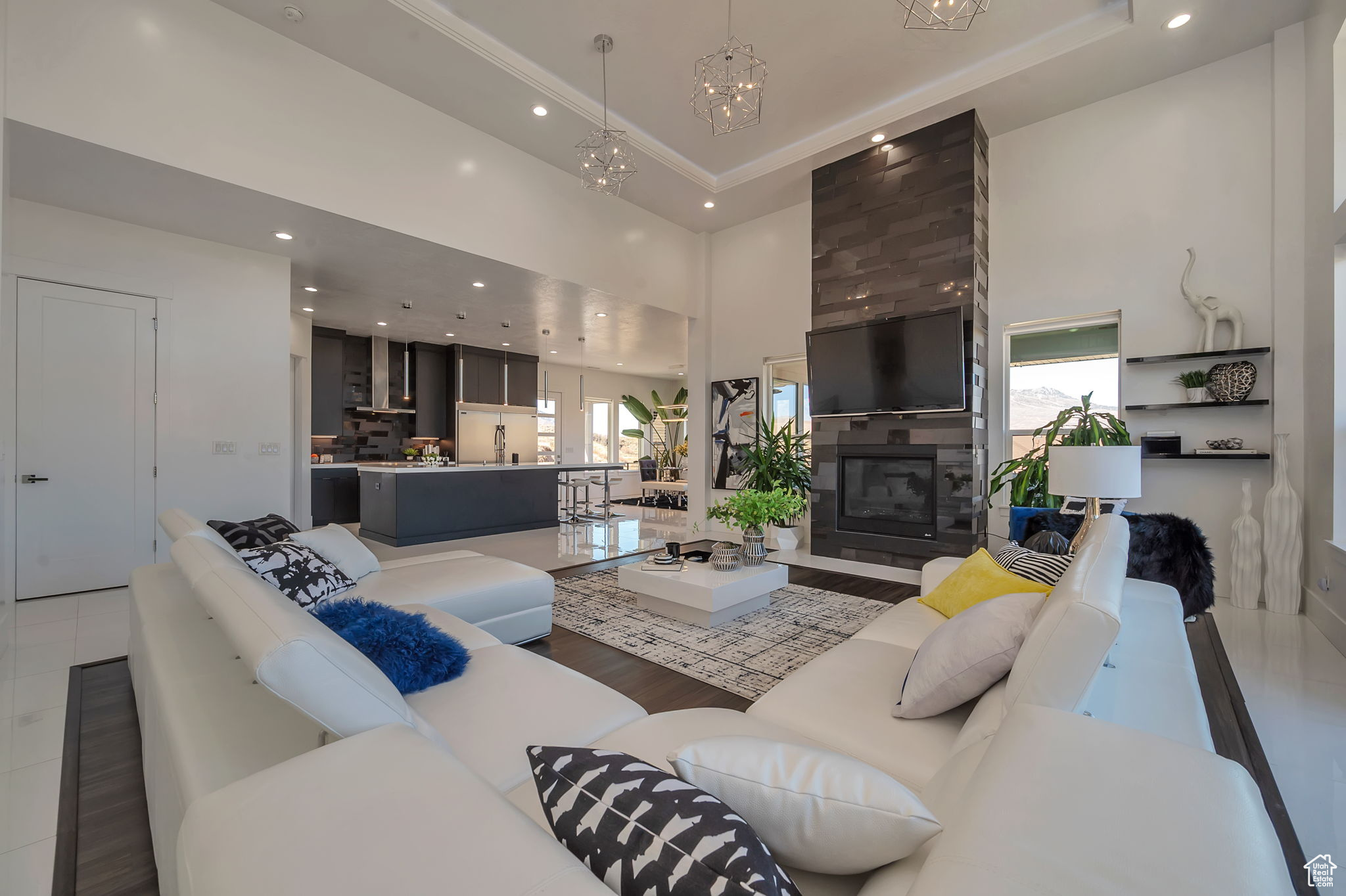 COTTONWOOD HILLS - Residential