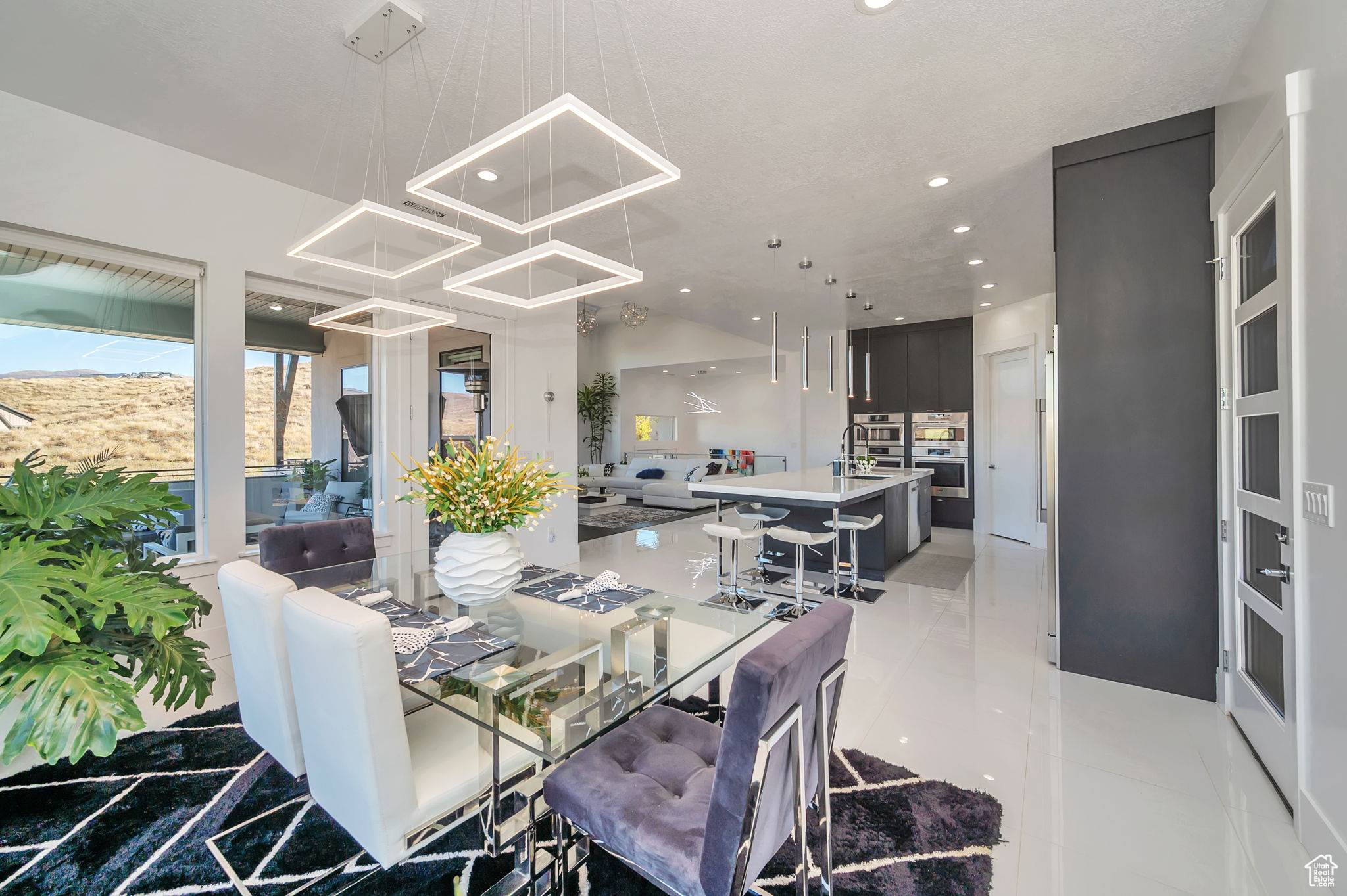 COTTONWOOD HILLS - Residential