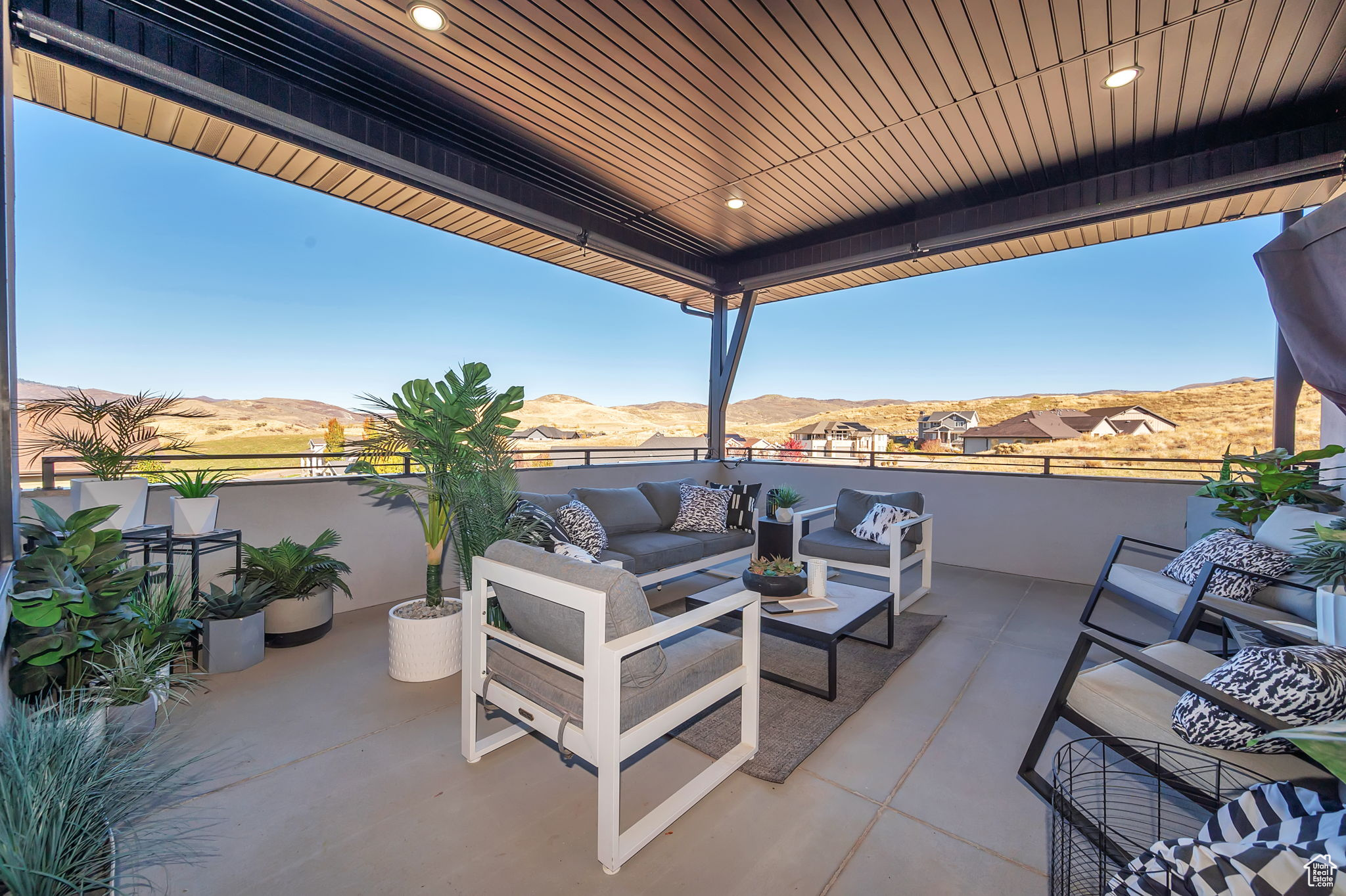 COTTONWOOD HILLS - Residential