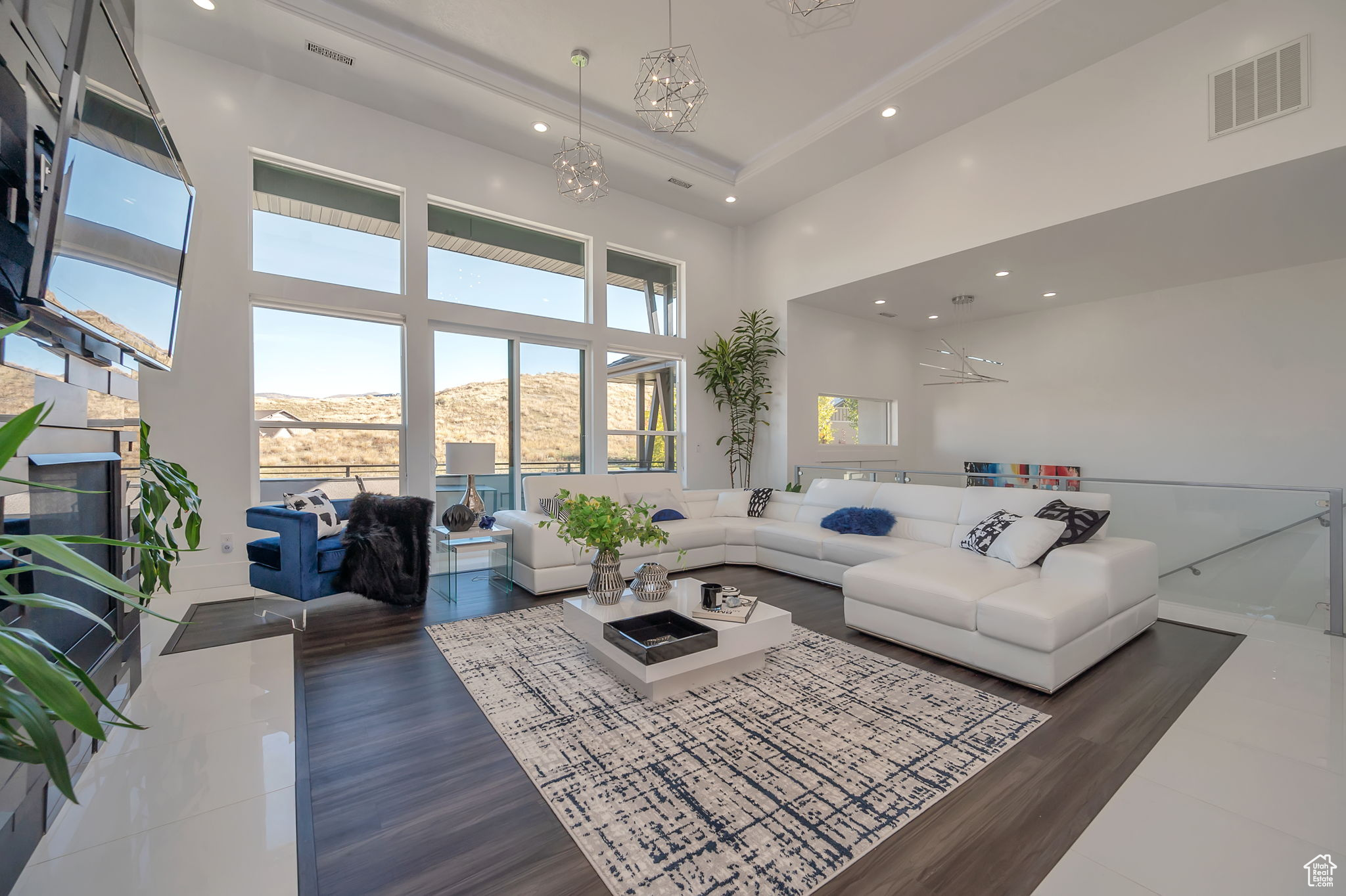 COTTONWOOD HILLS - Residential