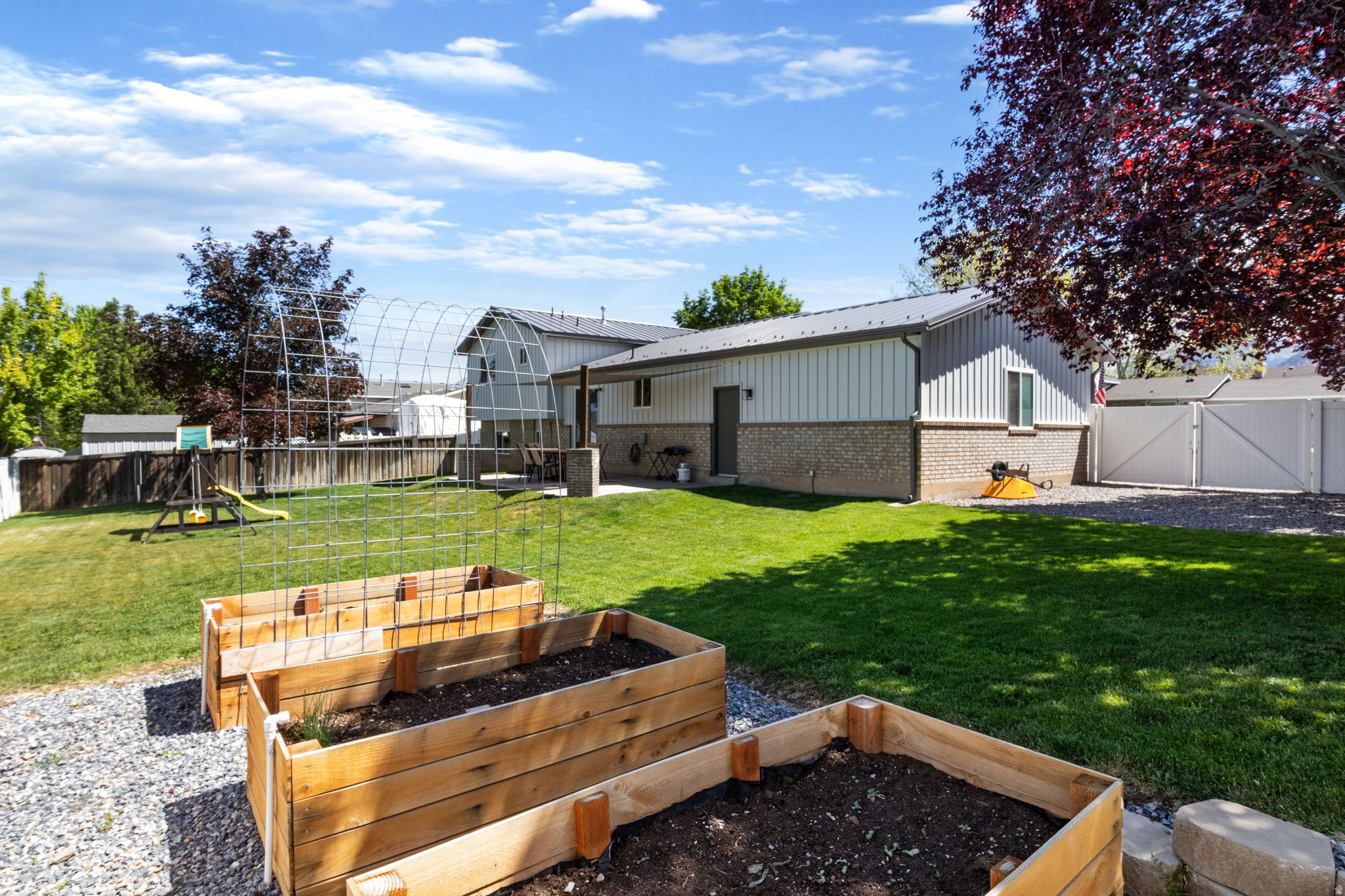 GREEN MEADOWS - Residential