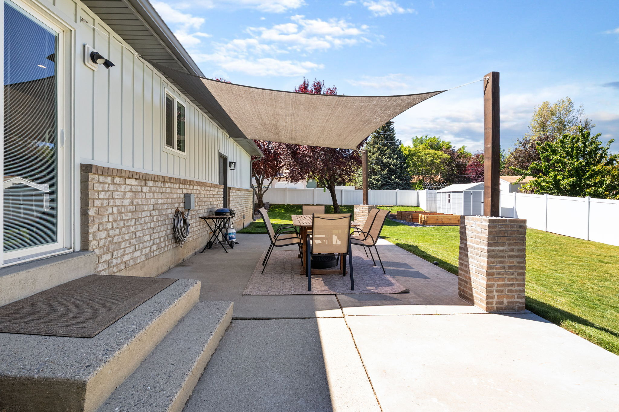 GREEN MEADOWS - Residential