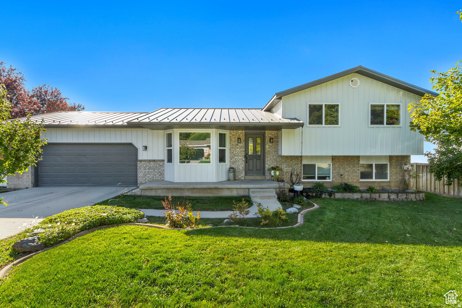 GREEN MEADOWS - Residential