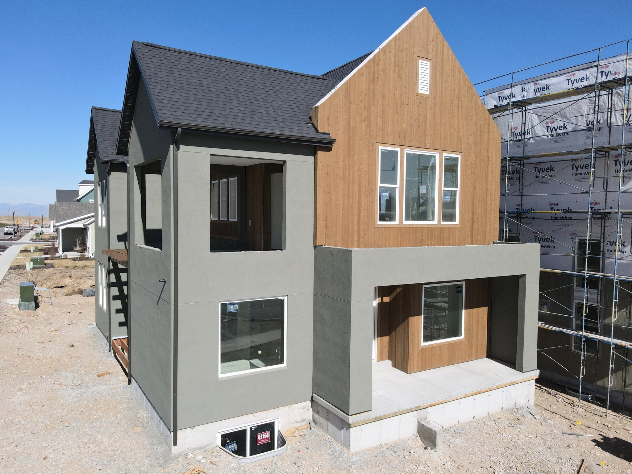 DAYBREAK - Residential