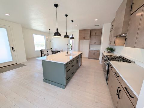 Tiny photo for 6824 W SOUTH JORDAN PKWY S #469, South Jordan, UT 84009 (MLS # 2127301)