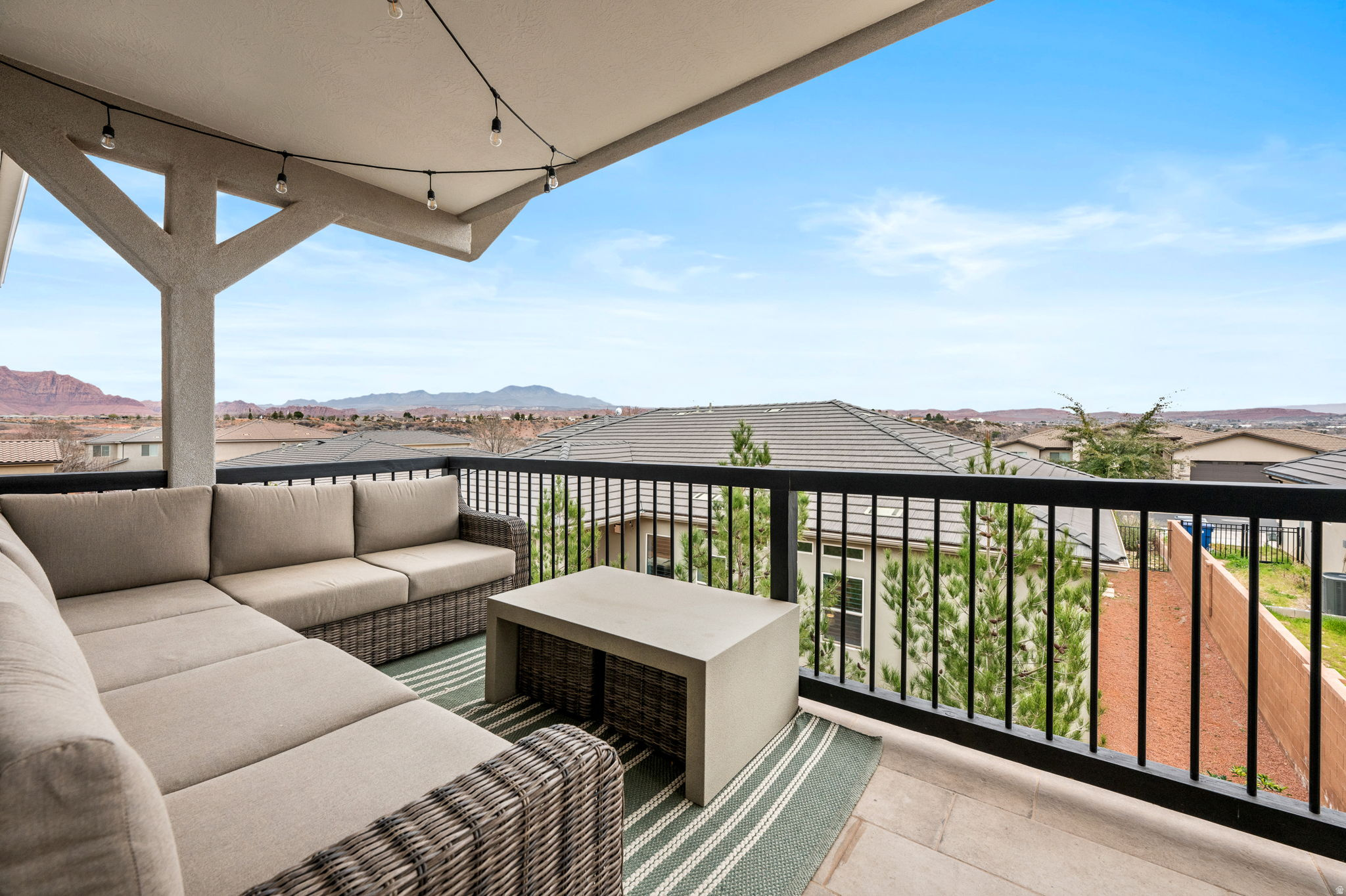 HILLS AT SANTA CLARA 1B - Residential