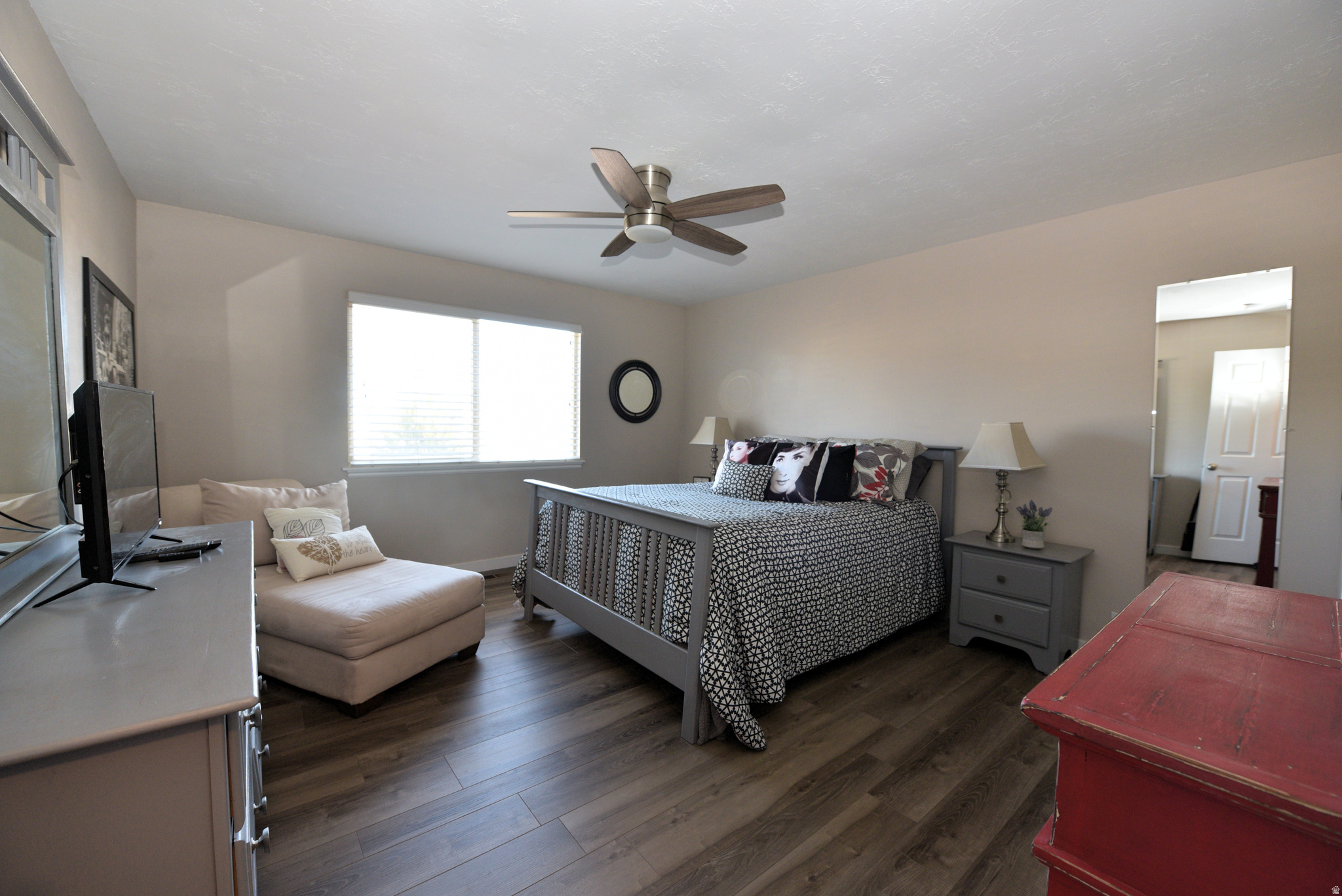 DAYBREAK HILL - Residential