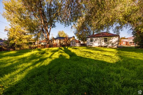 Tiny photo for 2290 E 2700 S, Salt Lake City, UT 84109 (MLS # 2118789)