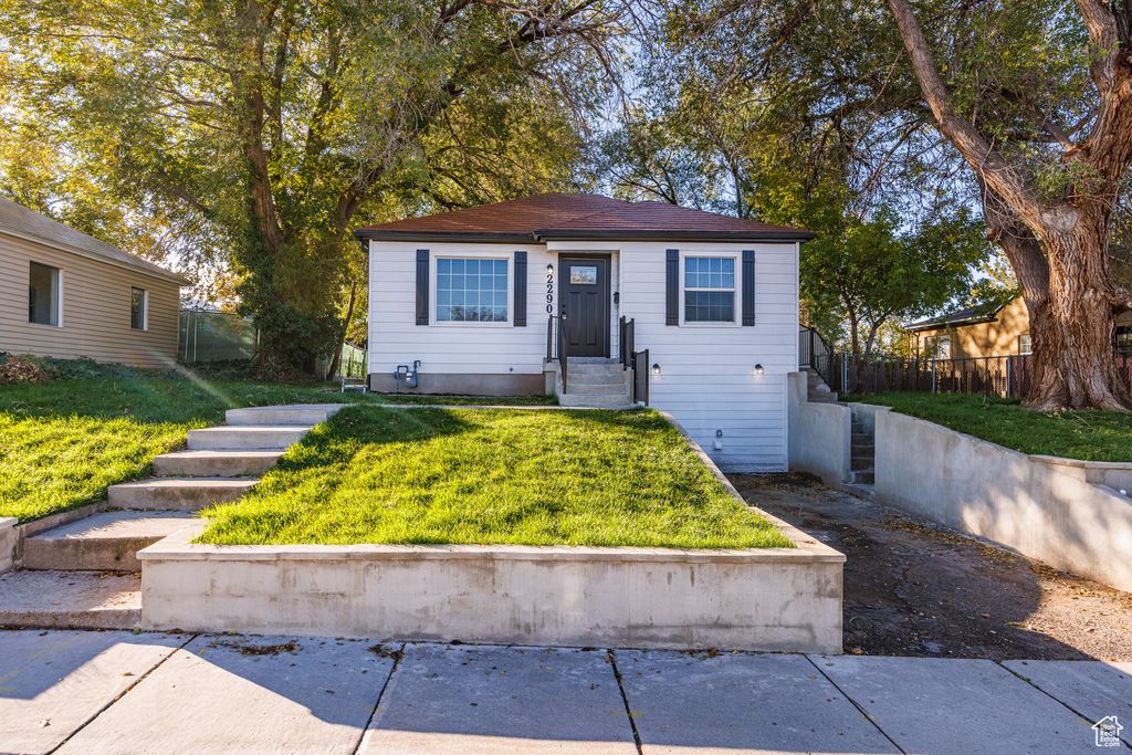 Photo for 2290 E 2700 S, Salt Lake City, UT 84109 (MLS # 2118789)