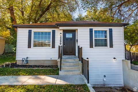 Tiny photo for 2290 E 2700 S, Salt Lake City, UT 84109 (MLS # 2118789)
